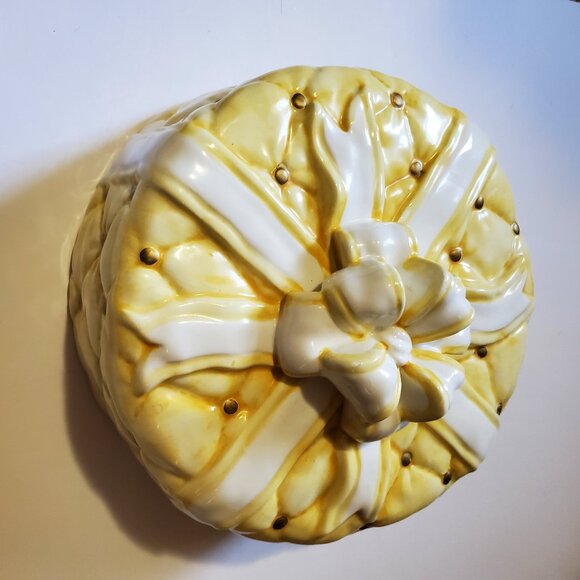 Vintage Cake Plate by Cresco, Inc. - Picture 4 of 16